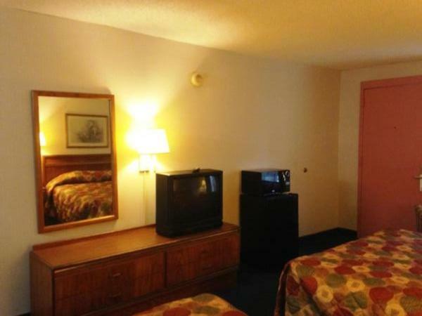 Royal Inn Columbia/Fort Jackson Extérieur photo